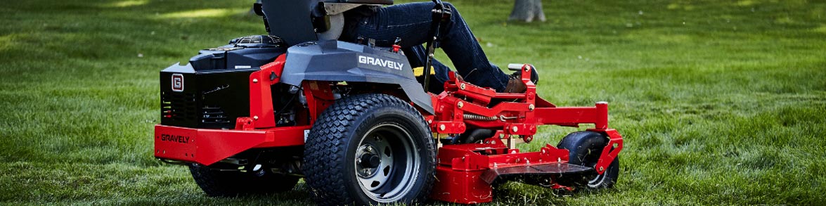 Blog: How to Select the Ultimate Zero-Turn Mower